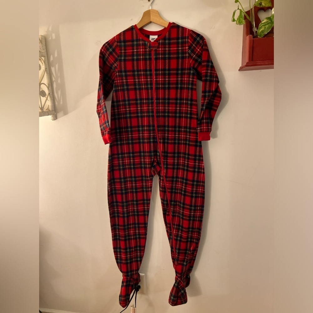 Lands’ End Plaid Footed Onesie Pajamas 8